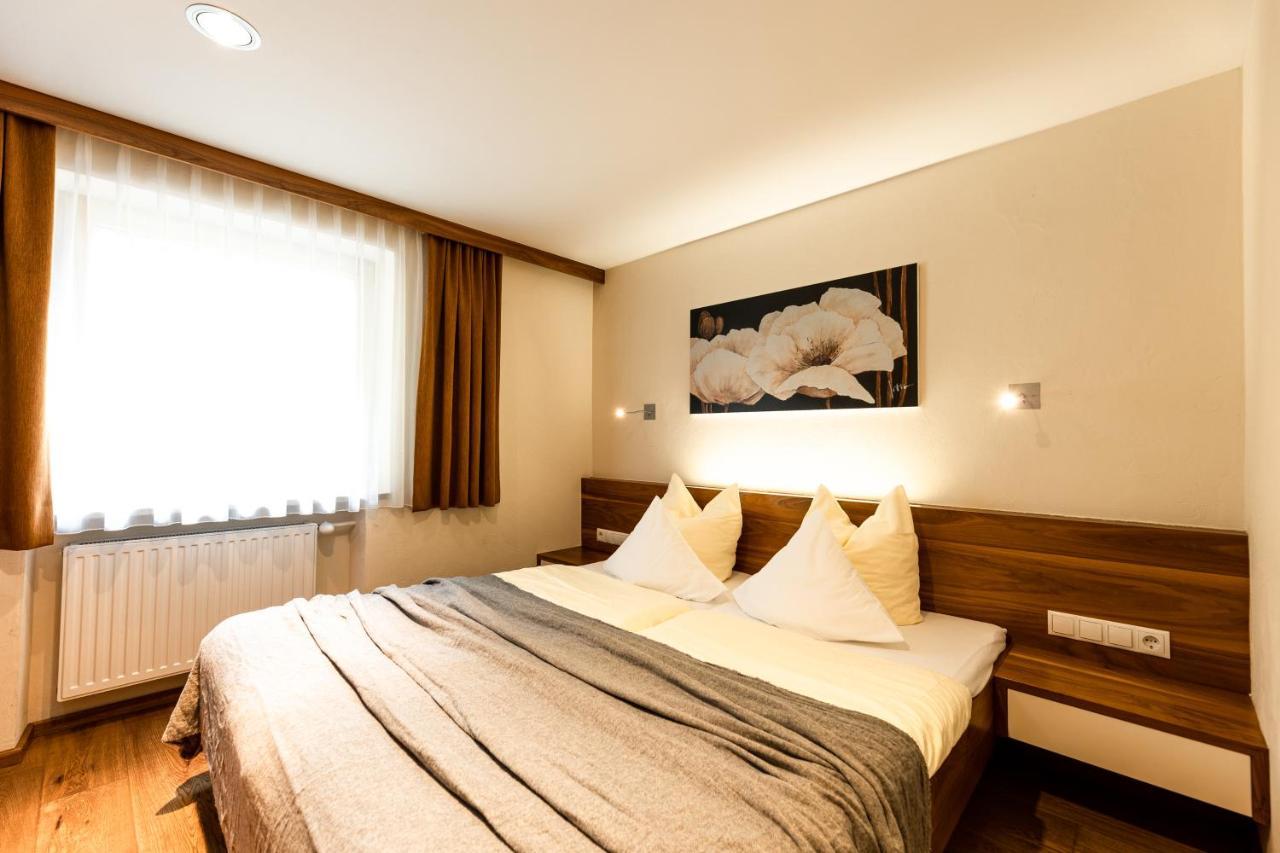 Hotel Edelweiss เคาเนอร์ทาล ภายนอก รูปภาพ